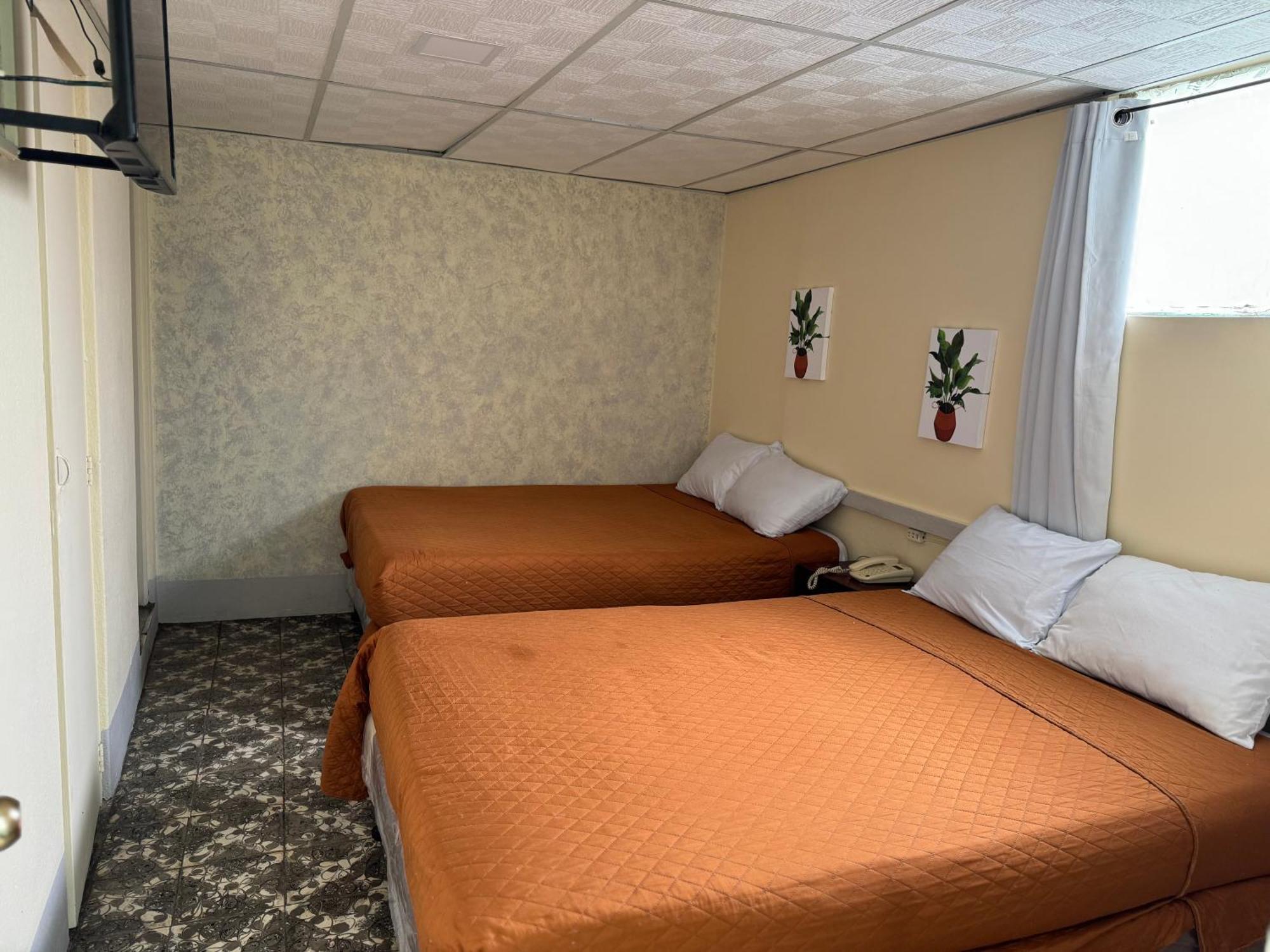 Hotel Mayesstic Guatemala City Exterior foto