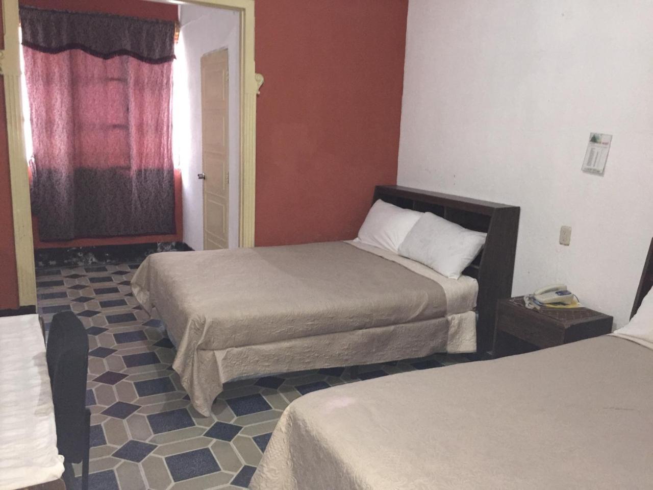 Hotel Mayesstic Guatemala City Exterior foto